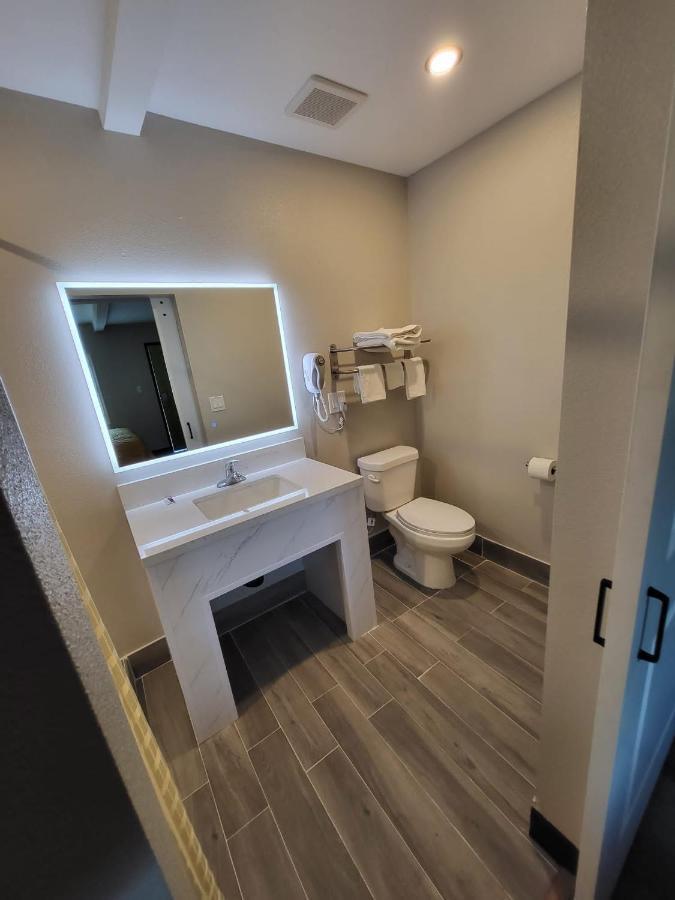 לוס אנג'לס Stadium Inn & Spas מראה חיצוני תמונה