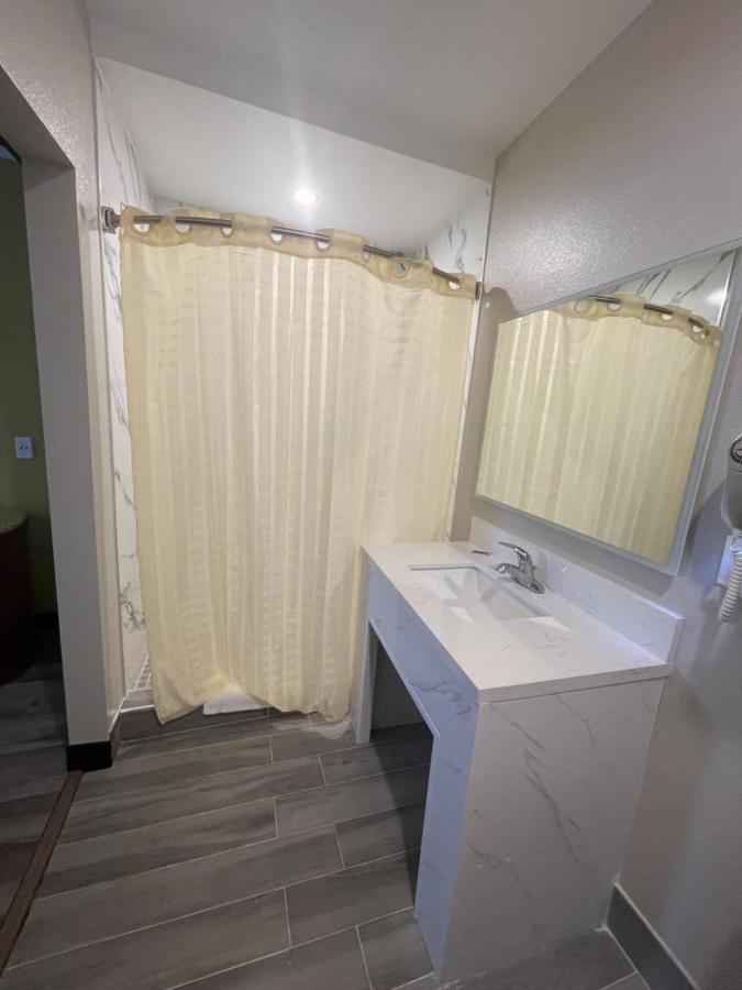 לוס אנג'לס Stadium Inn & Spas מראה חיצוני תמונה